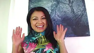 Asyalı Kadınla Cinsel İlişki - Ateşli MILF Bu Unutulmaz Bakış Açısı Videosunda Harikalar Yaratıyor